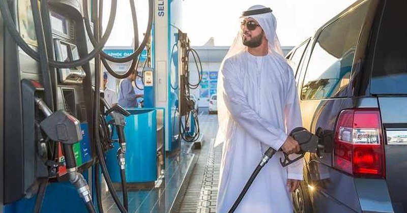 UAE में बढ़ी तेल की कीमत; फरवरी महीने में पेट्रोल के लिए करना पड़ रहा अधिक भुगतान, जानिए नया रेट