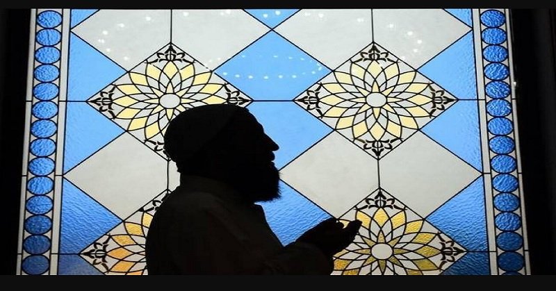 UAE में कल से शुरू होगा रमजान का पवित्र महीना, जानिए पहले दिन सहरी और इफ्तार का समय