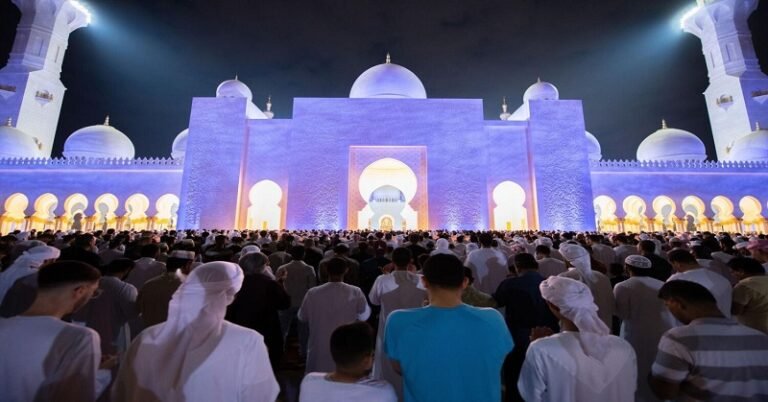 UAE में ईद की नमाज का समय हुआ तय; जानिए दुबई समेत पूरे अरब अमीरात में कब पढ़ी जाएगी ईद की नमाज